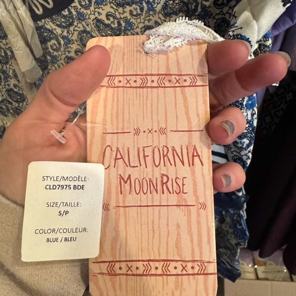 California Moonrise • NWT $72 USD Boho Rayon Dress - Picture 7 of 9